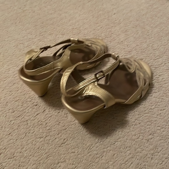 NWOT Office London Strappy heeled sandals 👵MT - Picture 2 of 6